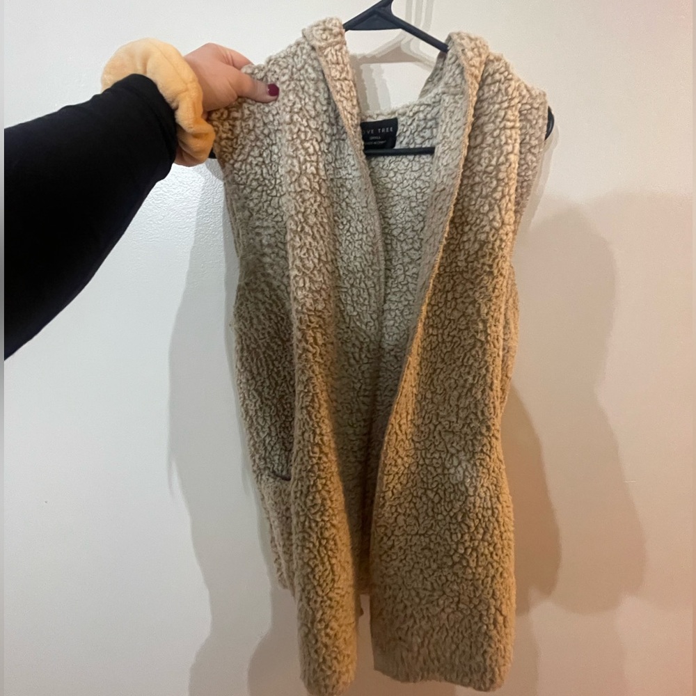 Fur vest